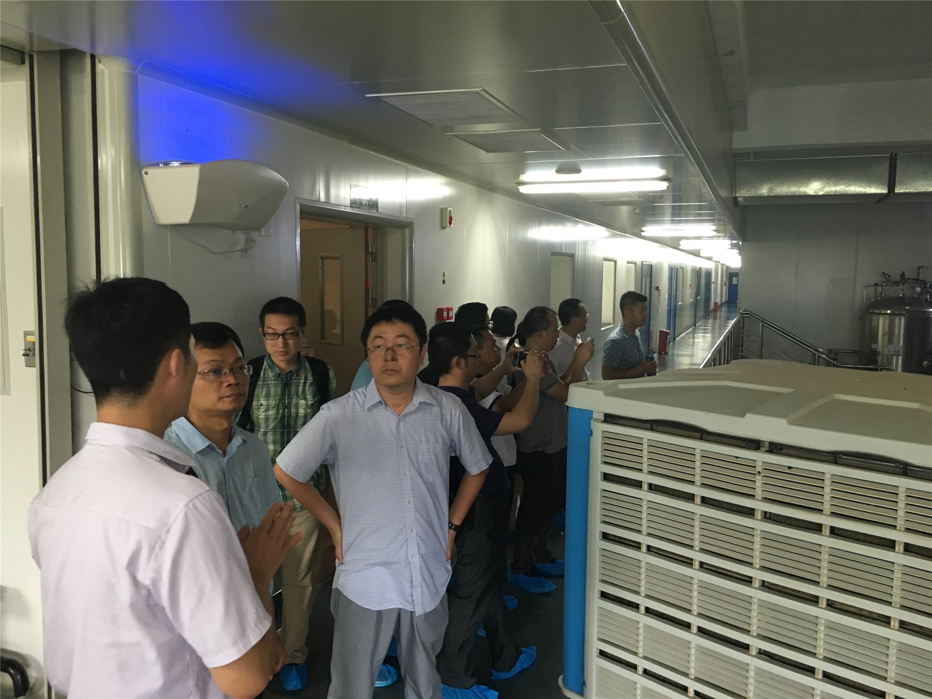 化学工程与技术学院直属部门工会组织全院教工参观广东新材料基地