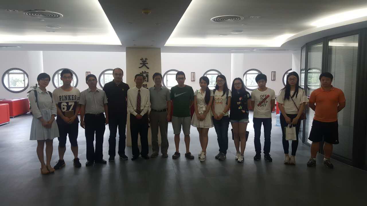 我院举办新学期首场学术报告