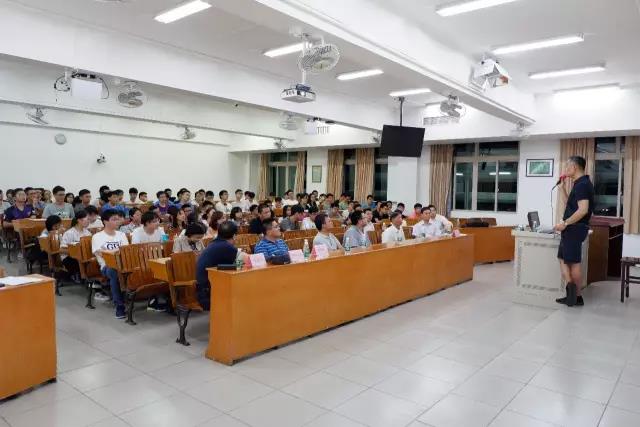 我院化工大讲堂学术报告顺利举行