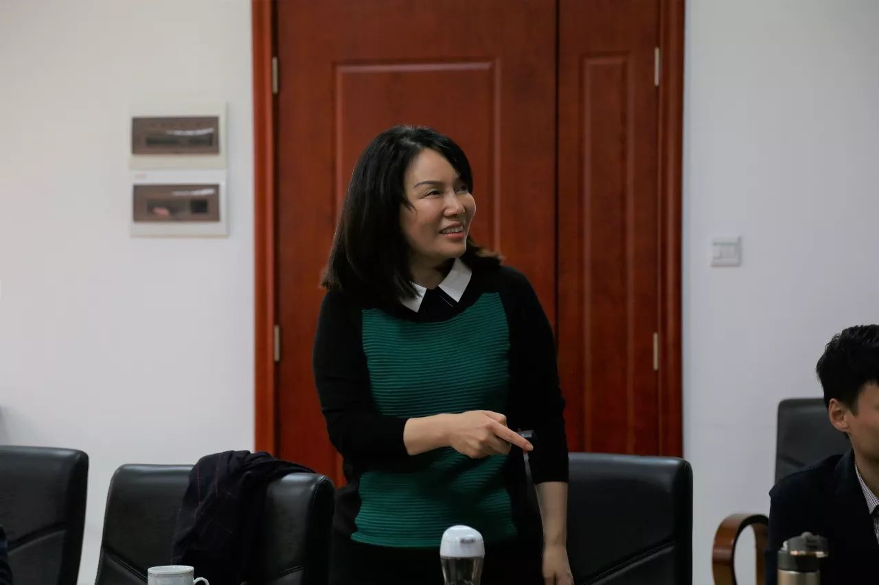 王雪华副校长参加我院党政联席会议