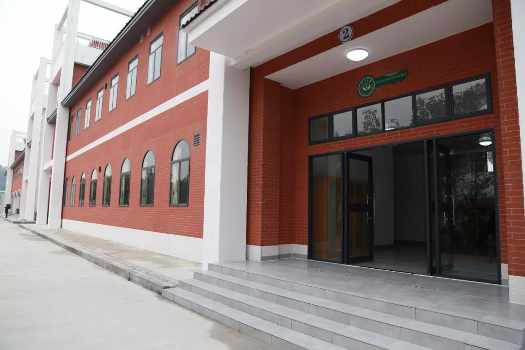 我院过渡实验室顺利竣工交付使用