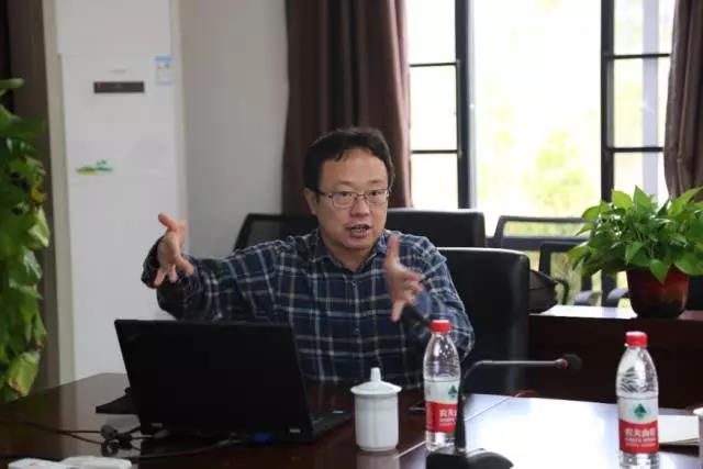 学习贯彻十九大精神、凝练学科方向、加快学院发展步伐 | 化学工程与技术学院召开全体教师会议贯彻学校新建院系建设工作座谈会会议精神